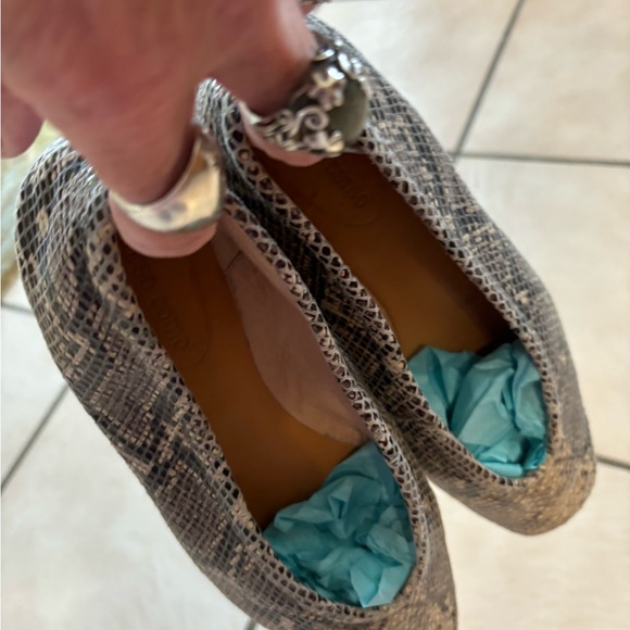 Snakeskin Patterned Women's Flats - Picture 3 of 6